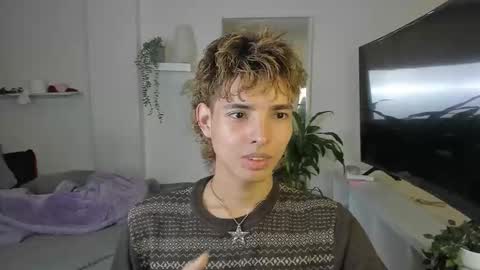 kitty online show from October 30, 2025, 1:40 am