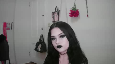 Sapphire online show from November 13, 2025, 11:25 pm