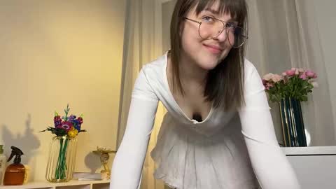 Anny online show from November 26, 2025, 4:41 pm