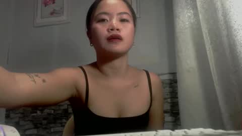 Snapshot of sapphire_amora chatting on October 8, 2025, 9:51 am sapphire_amora online show from October 8, 2025, 9:51 am