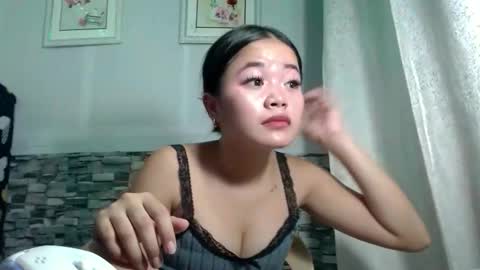 Snapshot of sapphire_amora chatting on November 5, 2025, 9:42 am sapphire_amora online show from November 5, 2025, 9:42 am