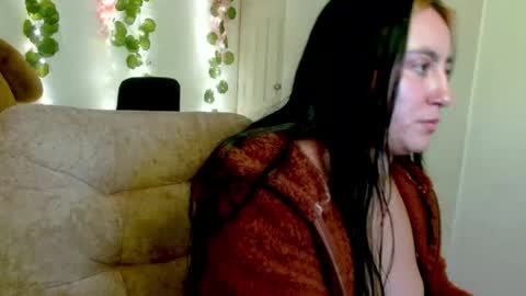 sara961991 online show from May 21, 2026, 2:46 pm