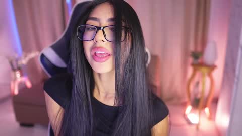 Sara  online show from January 13, 2025, 3:47 pm