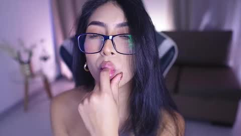 Sara  online show from March 12, 2025, 4:13 pm