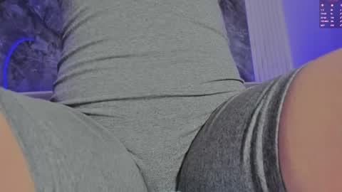 Snapshot of sara_allenx chatting on February 12, 2025, 2:43 pm sara allenx online show from February 12, 2025, 2:43 pm