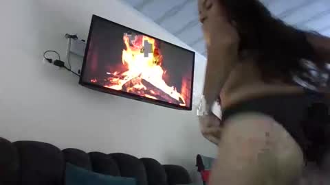 Snapshot of sara_anais01 chatting on May 30, 2026, 9:45 pm vanesa online show from May 30, 2026, 9:45 pm