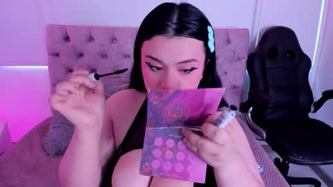 SARA ARIAS  online show from September 20, 2025, 11:44 am