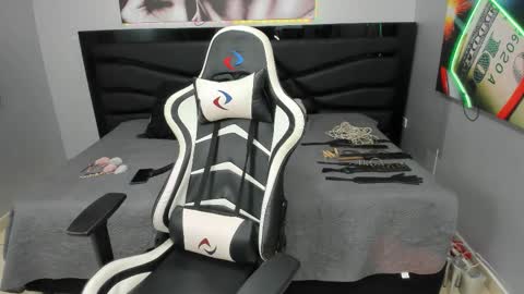 sara_bdsm online show from November 2, 2025, 2:30 pm