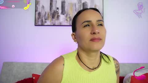 Snapshot of sara_charmy chatting on December 1, 2025, 11:37 am online show from December 1, 2025, 11:37 am