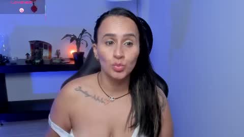 Snapshot of sara_charmy chatting on June 14, 2026, 7:05 pm online show from June 14, 2026, 7:05 pm