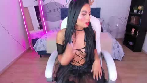 sara_collins2 online show from October 19, 2025, 4:02 am