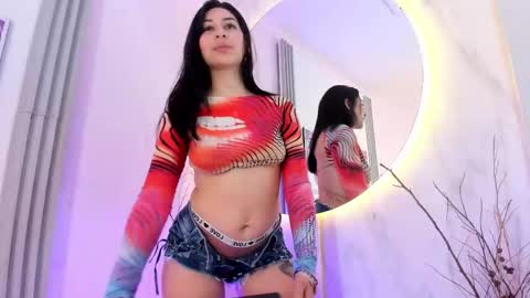 YENIFER  online show from March 8, 2025, 6:43 am