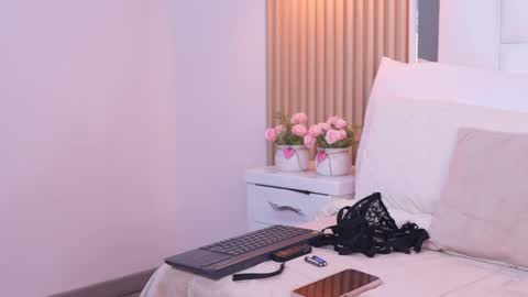 Snapshot of sara_goddess01 chatting on May 11, 2026, 7:00 pm Sara online show from May 11, 2026, 7:00 pm