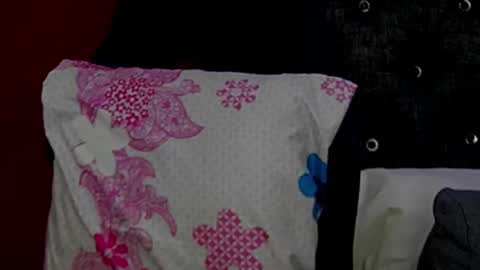 Snapshot of sara_greyx chatting on January 13, 2026, 9:20 pm Sara Greyx online show from January 13, 2026, 9:20 pm