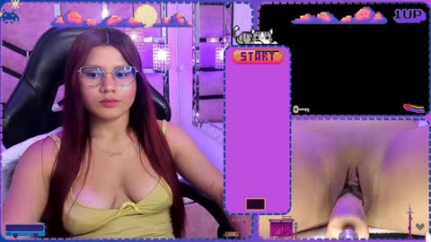 Snapshot of sara_hil chatting on December 29, 2024, 9:20 pm Sara online show from December 29, 2024, 9:20 pm