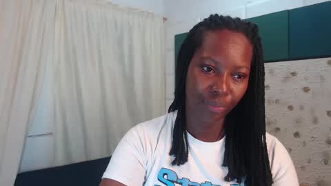 Snapshot of sara_marks chatting on February 25, 2026, 10:58 am S A R A online show from February 25, 2026, 10:58 am