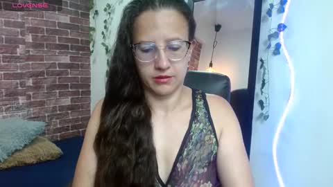 Sara online show from December 5, 2024, 10:44 am