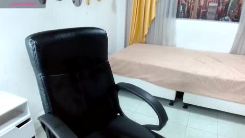 Sara online show from February 6, 2025, 1:54 pm