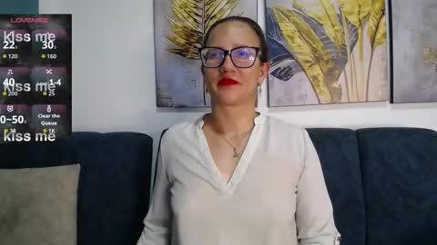 Sara   online show from March 25, 2026, 9:54 pm