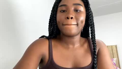 Sara online show from September 10, 2025, 9:37 pm