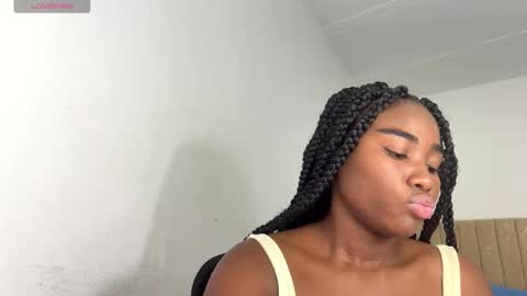 Sara online show from November 18, 2025, 9:41 pm