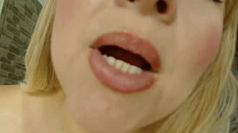 katiasupreme online show from February 11, 2025, 12:59 am