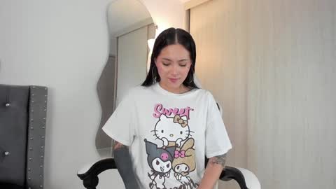 Snapshot of sara_queen9 chatting on January 16, 2025, 6:16 pm Sara online show from January 16, 2025, 6:16 pm