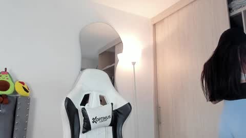 Snapshot of sara_queen9 chatting on January 30, 2025, 5:06 pm Sara online show from January 30, 2025, 5:06 pm