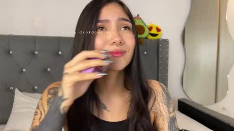 Snapshot of sara_queen9 chatting on February 28, 2025, 7:56 pm Sara online show from February 28, 2025, 7:56 pm