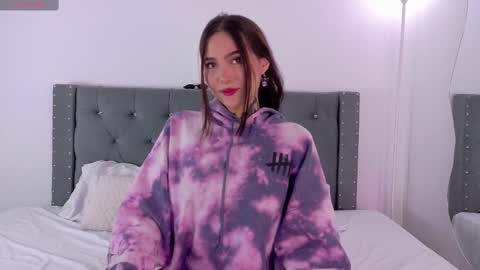 Snapshot of sara_queen9 chatting on September 10, 2025, 2:06 pm Sara online show from September 10, 2025, 2:06 pm