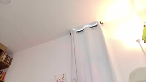 Snapshot of sara_queen9 chatting on January 31, 2026, 7:23 pm Sara online show from January 31, 2026, 7:23 pm