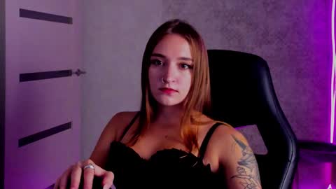 Sara online show from September 20, 2025, 8:32 pm