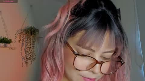 sara_sweett9 online show from June 14, 2026, 3:03 pm