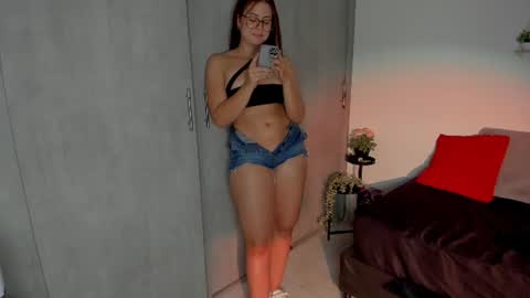 sara_sweett9 online show from July 28, 2026, 3:21 pm