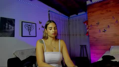 Snapshot of sara_thompson01 chatting on February 3, 2026, 5:49 am SARA online show from February 3, 2026, 5:49 am