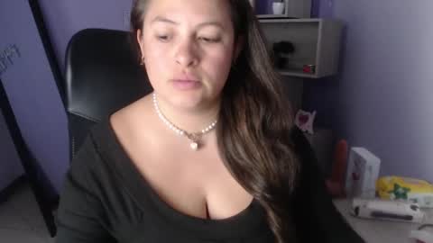 Snapshot of sara_thonson_ chatting on December 11, 2024, 9:30 am sara_thonson_ online show from December 11, 2024, 9:30 am