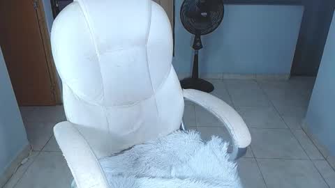 Snapshot of sara_y_rauw chatting on October 14, 2025, 5:58 pm Sara online show from October 14, 2025, 5:58 pm