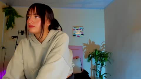 Sarah Ramirez online show from February 15, 2025, 2:44 pm