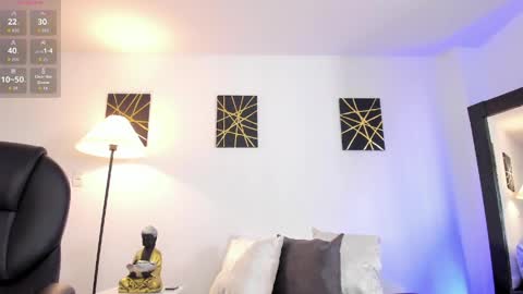 saraa_stormy online show from April 17, 2026, 5:27 pm