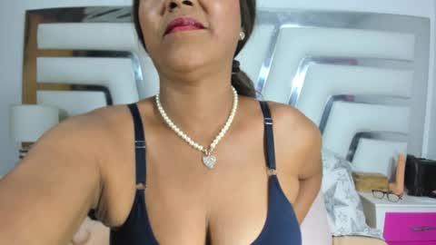 Sara online show from February 21, 2025, 9:54 pm