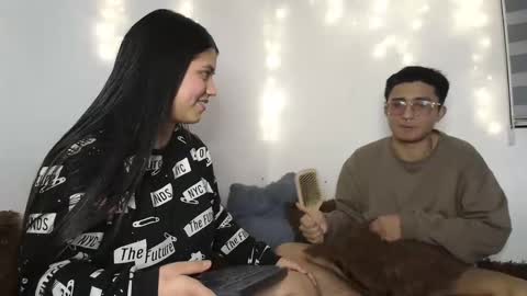 Snapshot of saraandthomas chatting on December 13, 2024, 11:28 pm sara and thomas online show from December 13, 2024, 11:28 pm