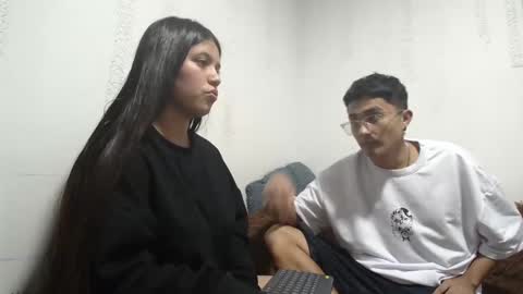 Snapshot of saraandthomas chatting on January 9, 2025, 2:01 am sara and thomas online show from January 9, 2025, 2:01 am