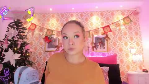 SaraAvila  online show from January 6, 2026, 8:45 pm