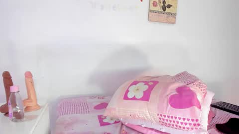 Snapshot of sarabi_ebony chatting on November 8, 2025, 3:12 pm Ebony Pocahontas online show from November 8, 2025, 3:12 pm