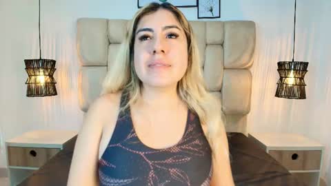 sarablonde_t online show from July 4, 2026, 8:15 pm