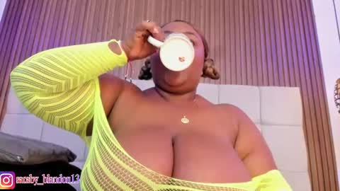 Snapshot of saraby_blandon chatting on June 26, 2026, 10:41 am online show from June 26, 2026, 10:41 am