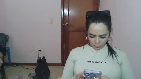 Sara online show from November 27, 2025, 6:21 pm