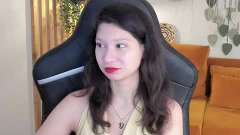 SaraDenars online show from December 3, 2025, 5:59 am