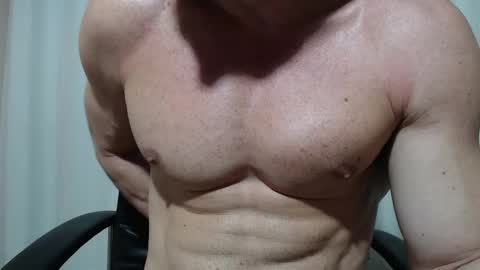 saradorj92 online show from April 9, 2026, 1:49 am