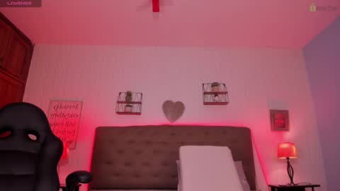 Snapshot of saraevil chatting on February 12, 2025, 6:40 am Sara online show from February 12, 2025, 6:40 am